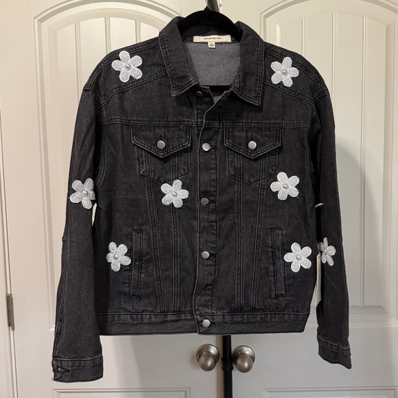 BLUE VELVET FLOWER DENIM JACKET *NWT* - Picture 4 of 6